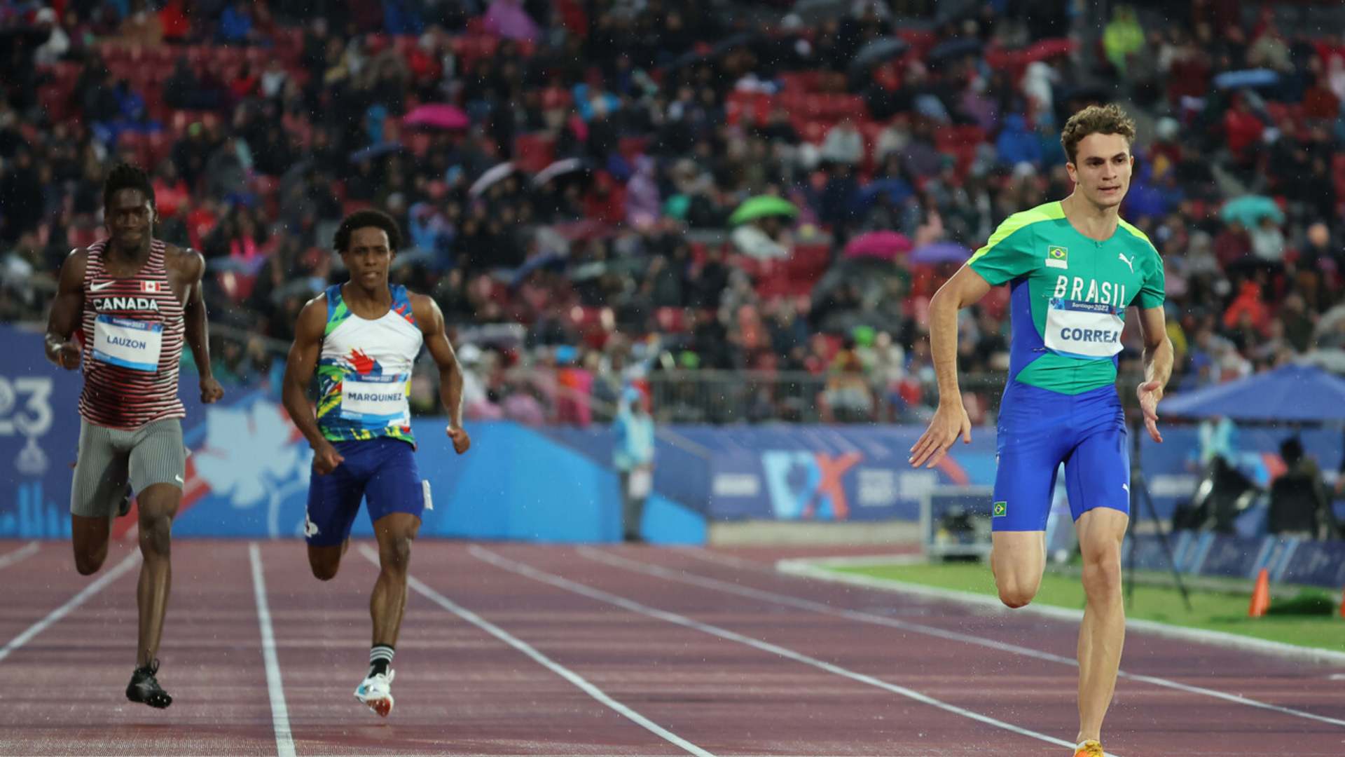 Brasileño Renan Correa avanza con el mejor tiempo en 200 metros