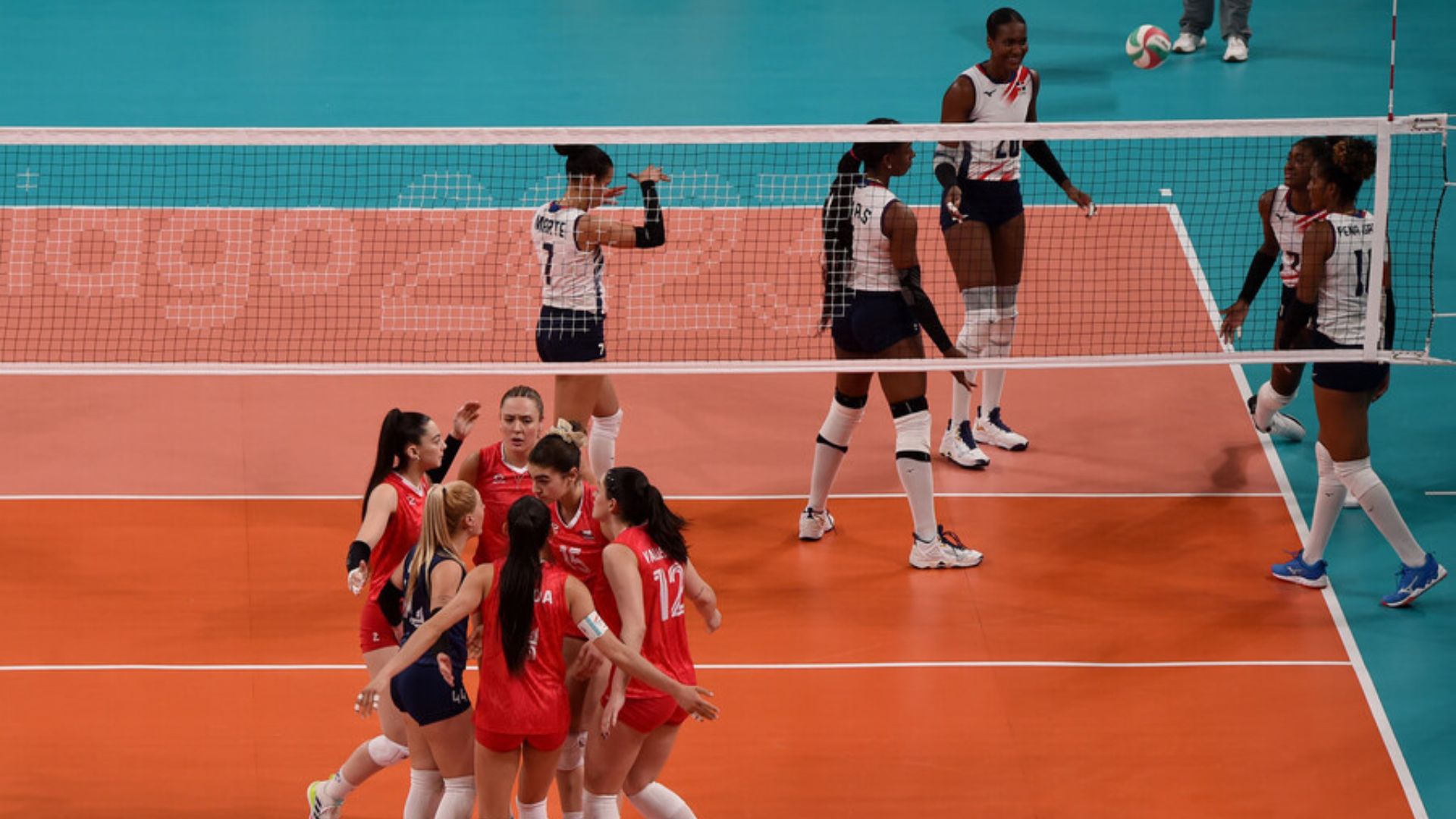 Chile achieves an important victory in female volleyball