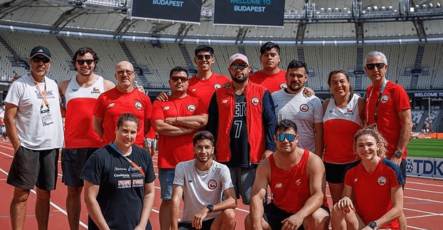 El Team Chile de atletismo que representará al país en Budapest. (Foto: Fotografía Deportiva).