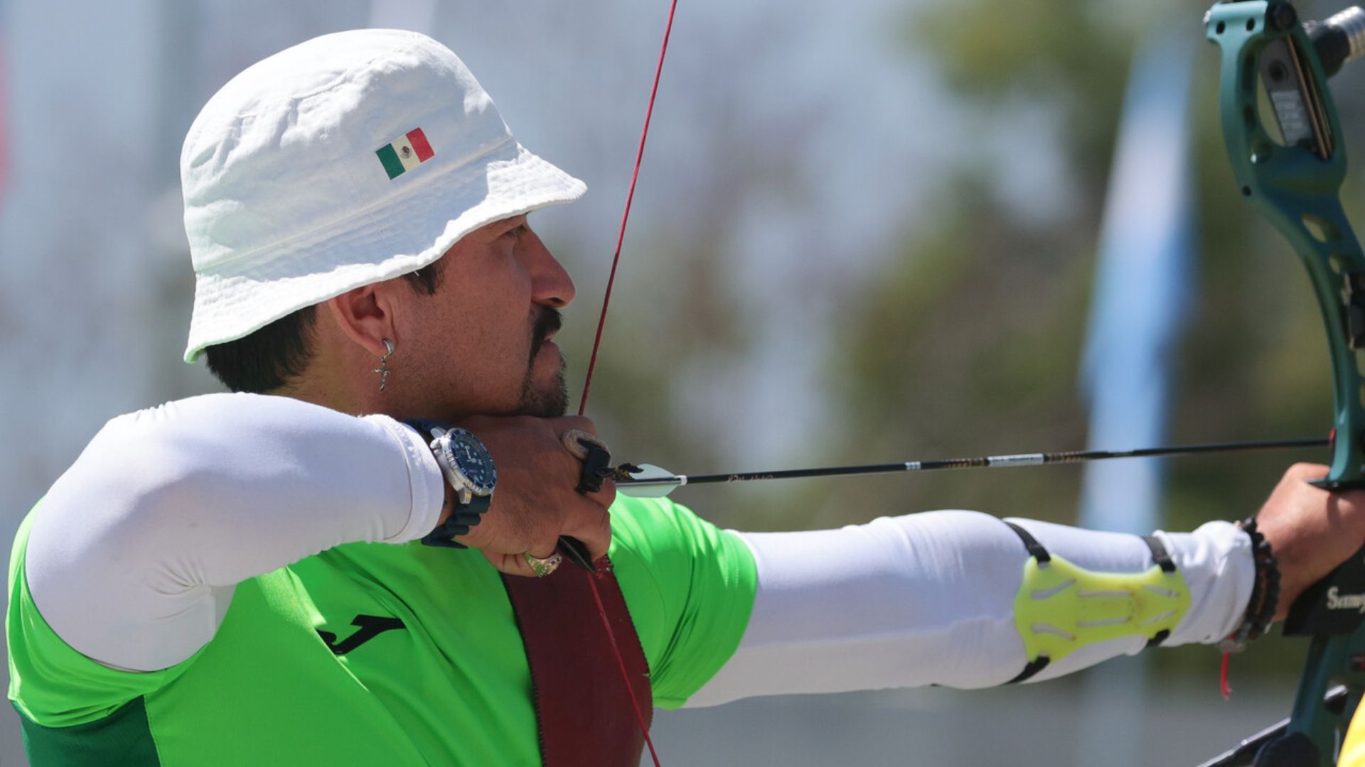 Para tiro con arco: mexicano Samuel Molina batió el récord en arco recurvo