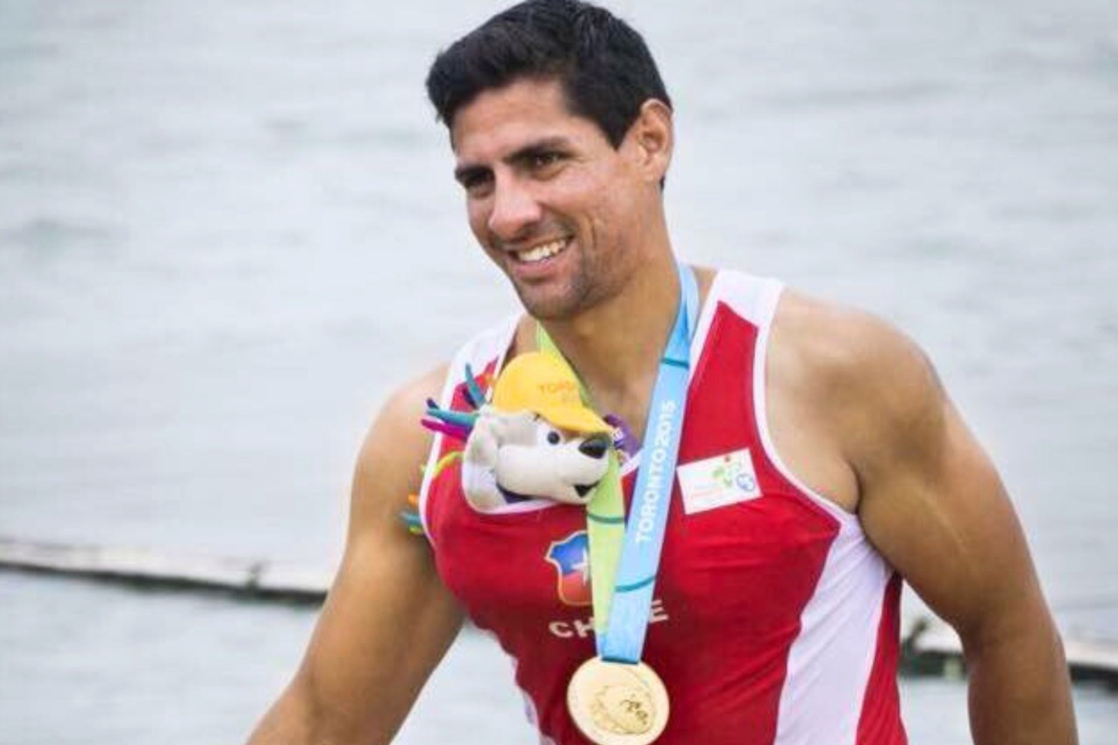 Chile Dorado: Óscar Vásquez, el remero que ratificó la tradición ganadora de Valdivia en Toronto 2015