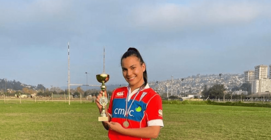 Maite Nahoe is the first athlete frome Easter Island to be part of a national team. (Picture: Universidad Católica).