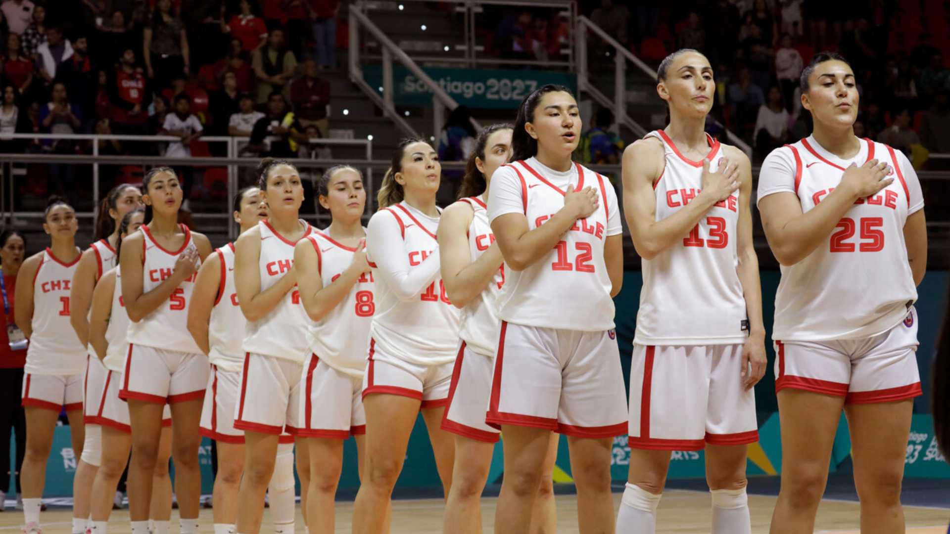 Demoledor estreno de Chile en el básquetbol femenino