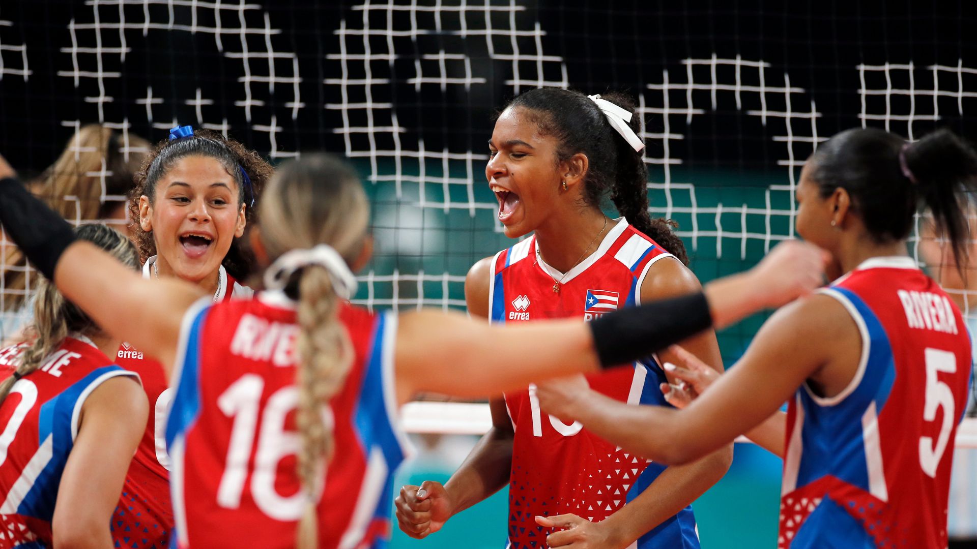 Puerto Rico se eleva en vóleibol femenino y vence a Cuba