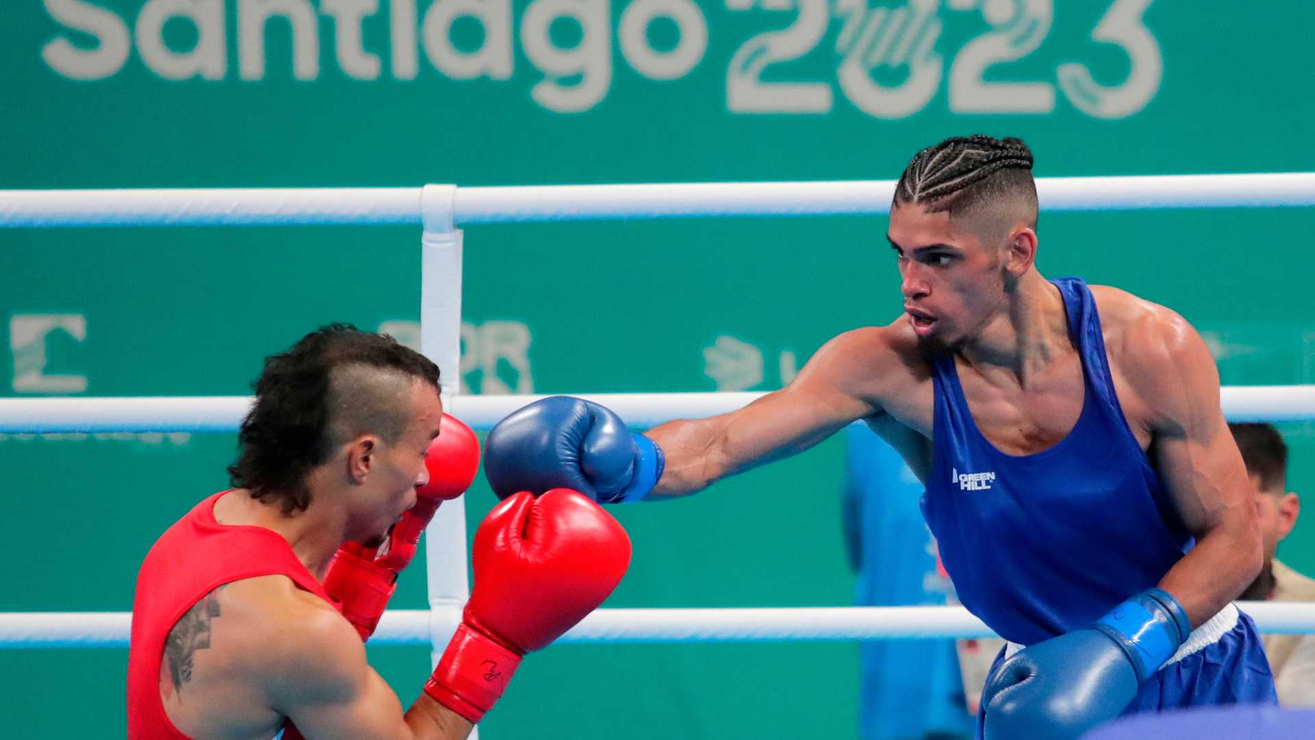 El uruguayo Fernández y el argentino Amaya debutaron con triunfo en boxeo