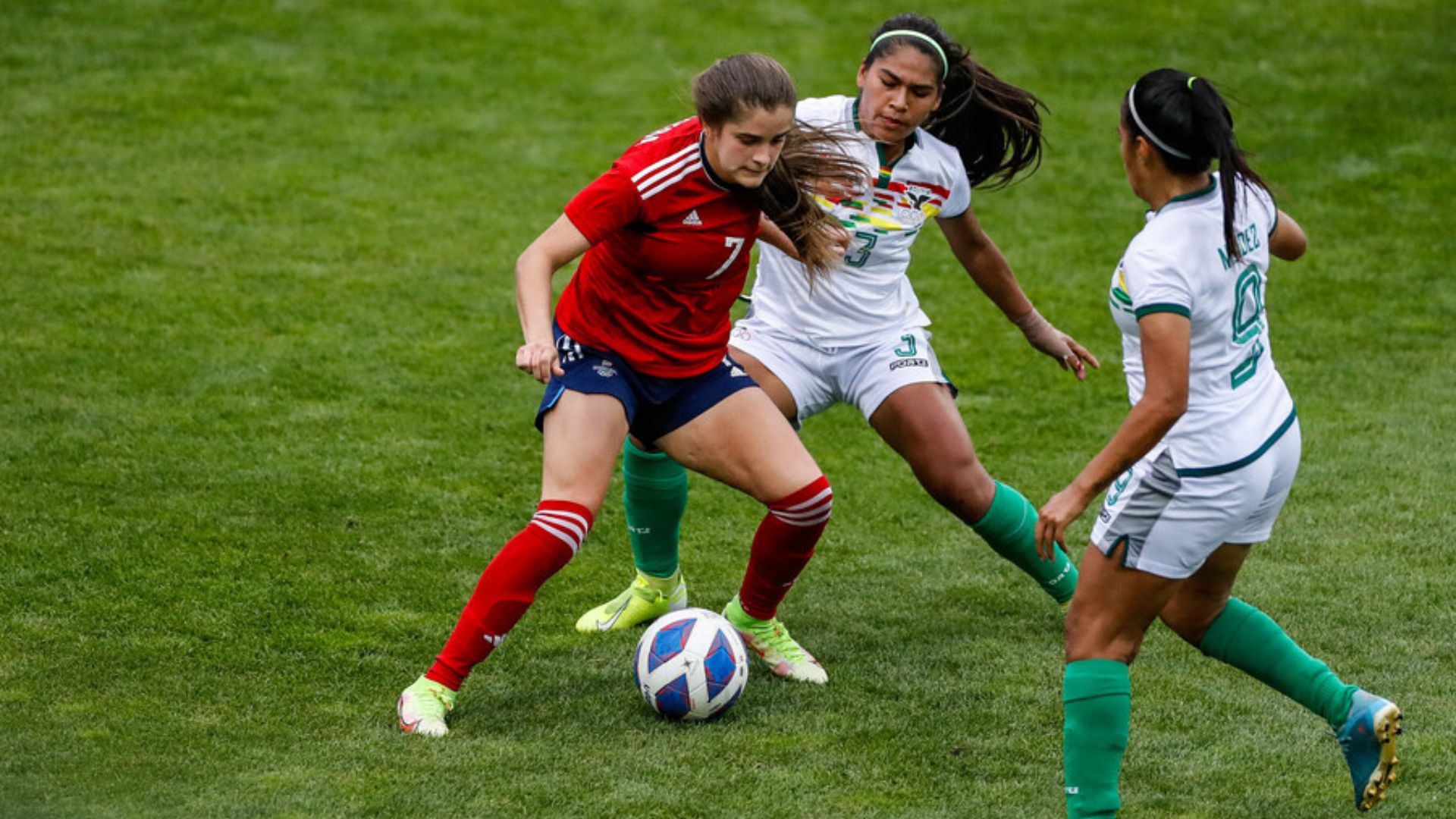 Costa Rica y Bolivia se despiden del fútbol femenino con un triste empate