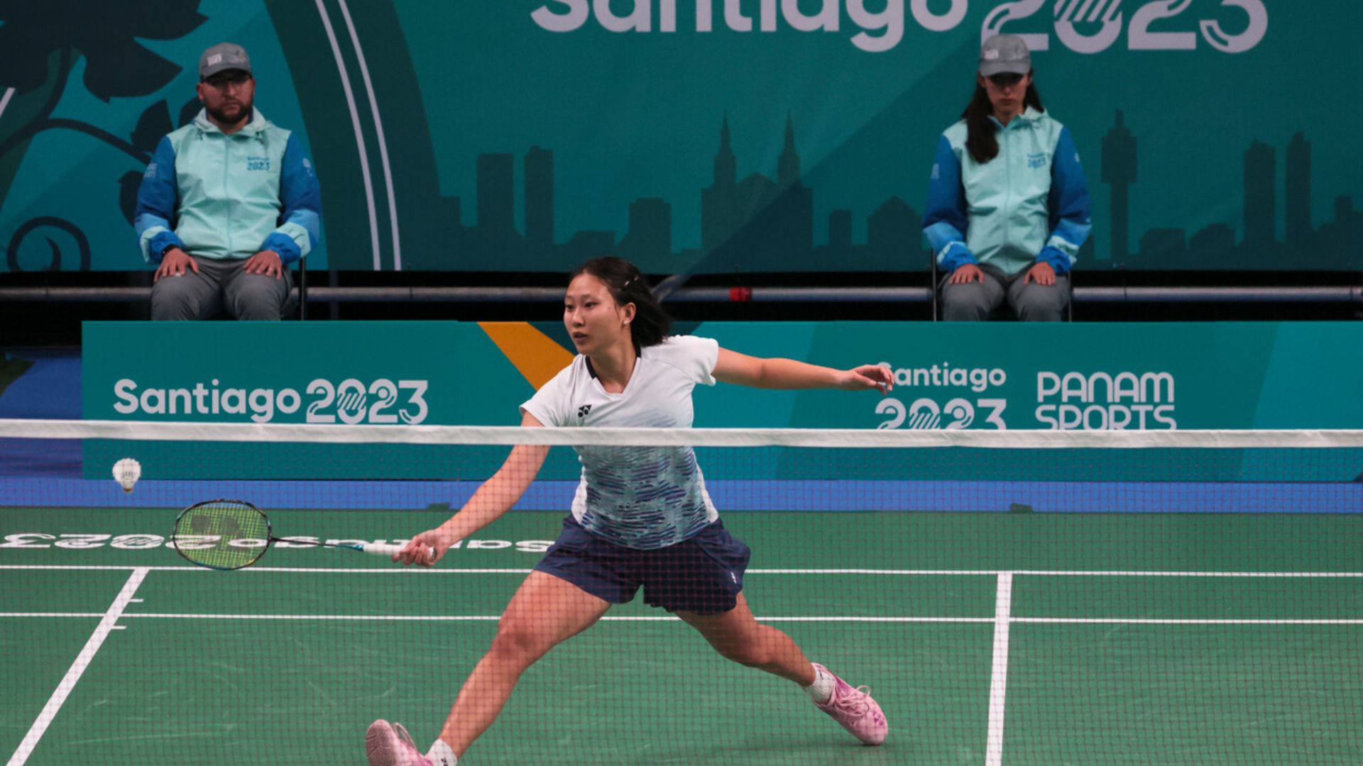 United States and Canada dominate in Tuesday morning's badminton