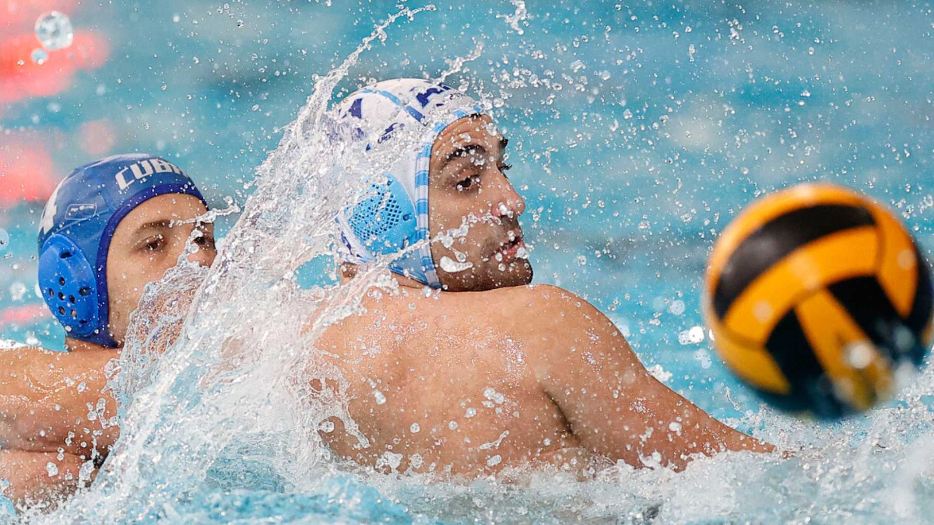 Argentina crushes Cuba and starts off strong in males water polo