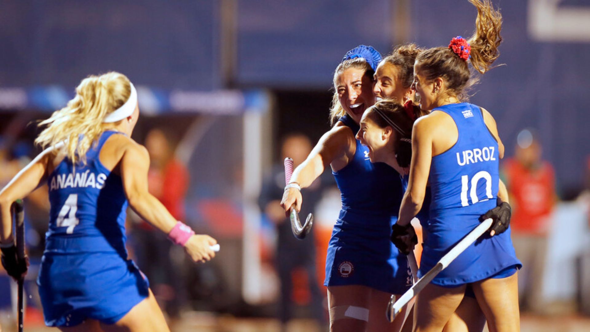 Chile secures female's field hockey semi-finals with a victory over Canada