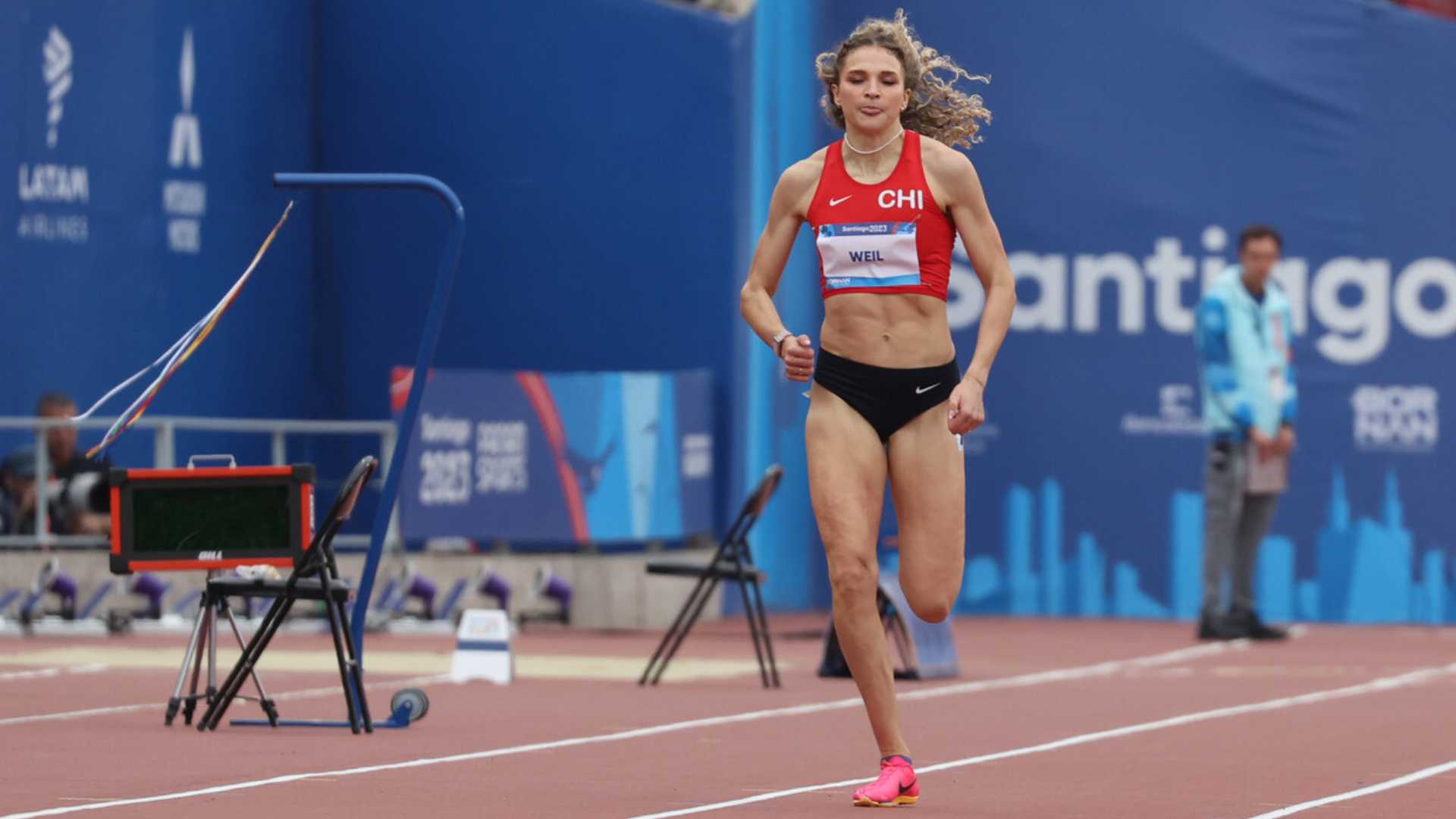 Chile's Martina Weil advances to the 400 meters final with the best time