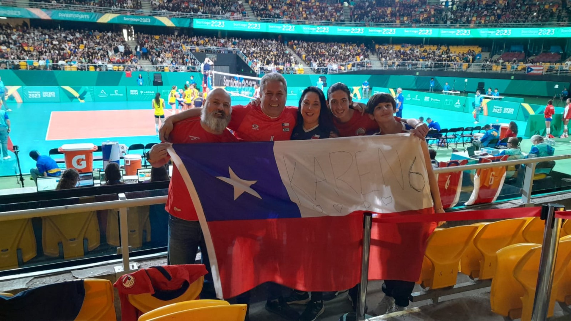La historia de Karen Morales, voleibolista que partió en el patín carrera y hoy brilla por Chile