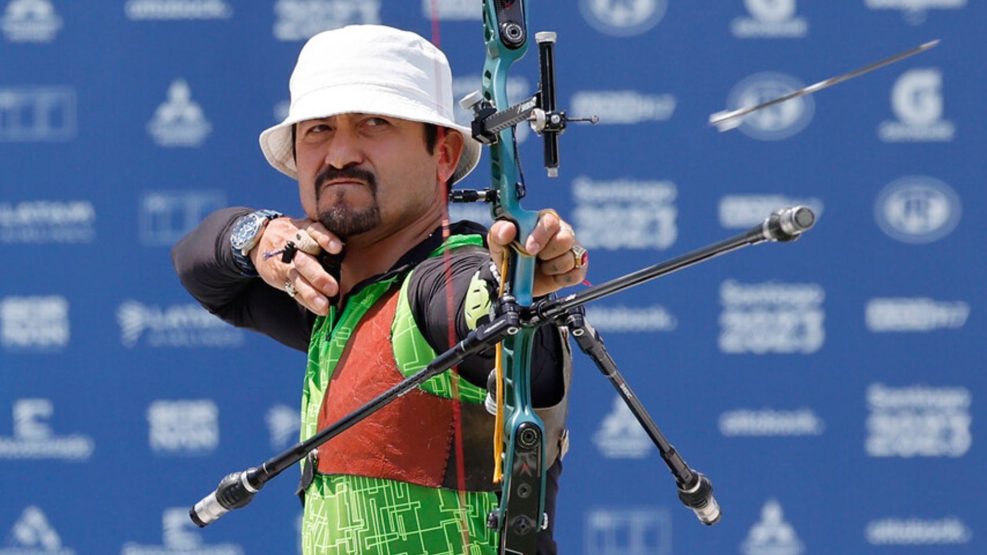 Para tiro con arco: mexicano Samuel Molina ganó el oro en Recurvo Open Masculino