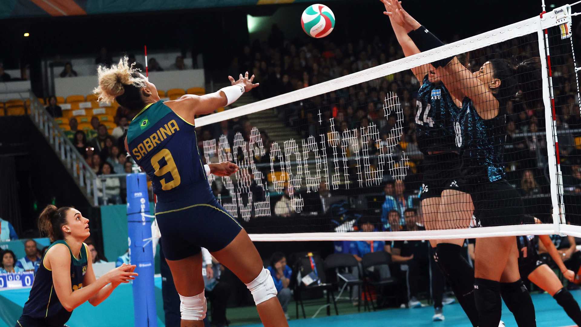 Brasil vence a Argentina en el vóleibol femenino y es líder del Grupo A