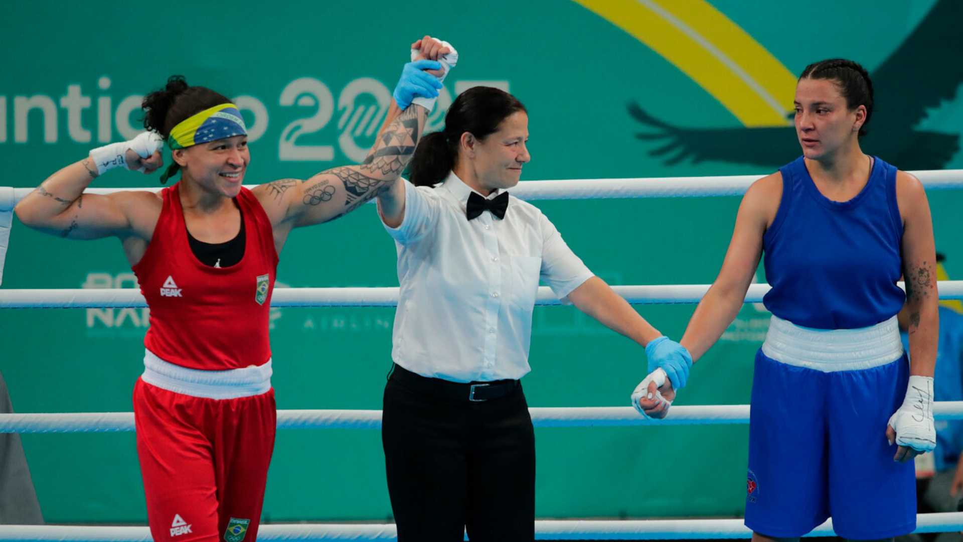 Brasileña Beatriz Soares clasifica al boxeo olímpico por la vía rápida