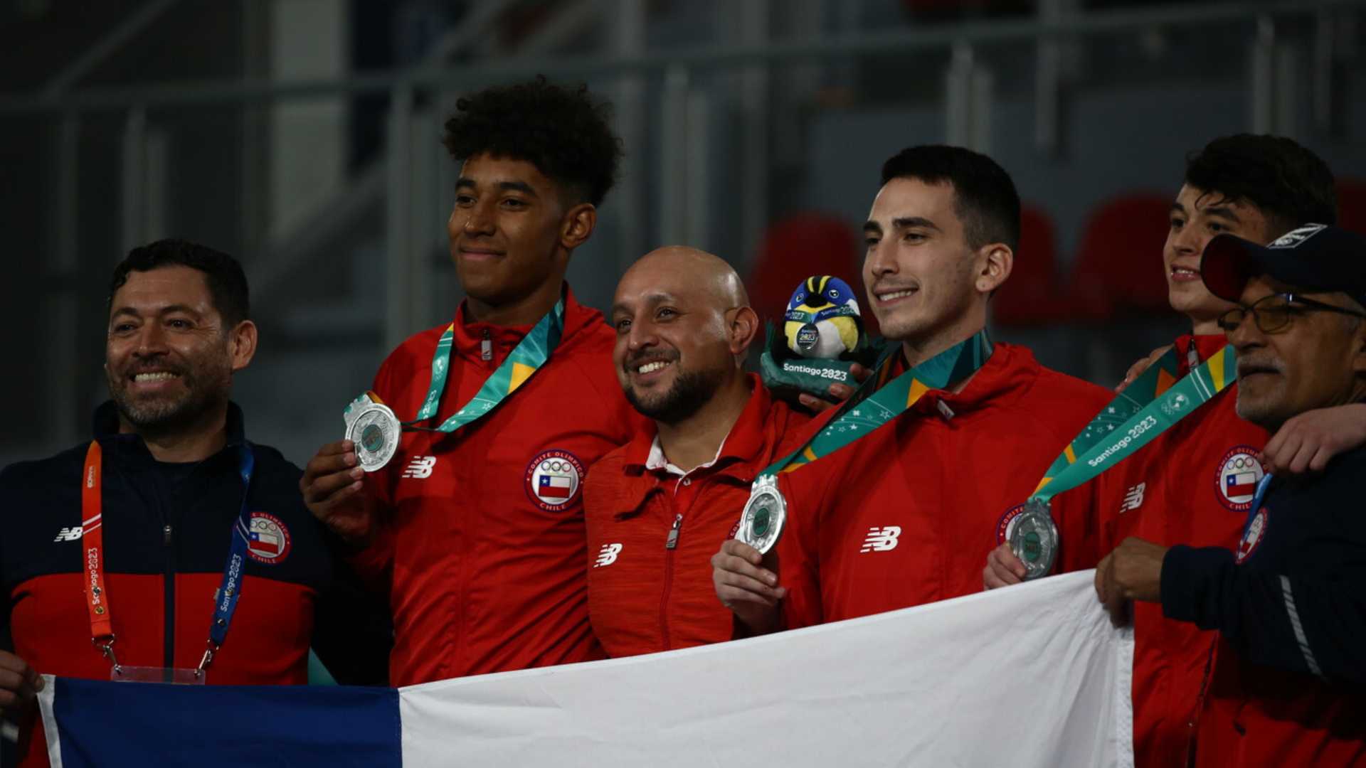 Summary: The day with most gold medals for Chile