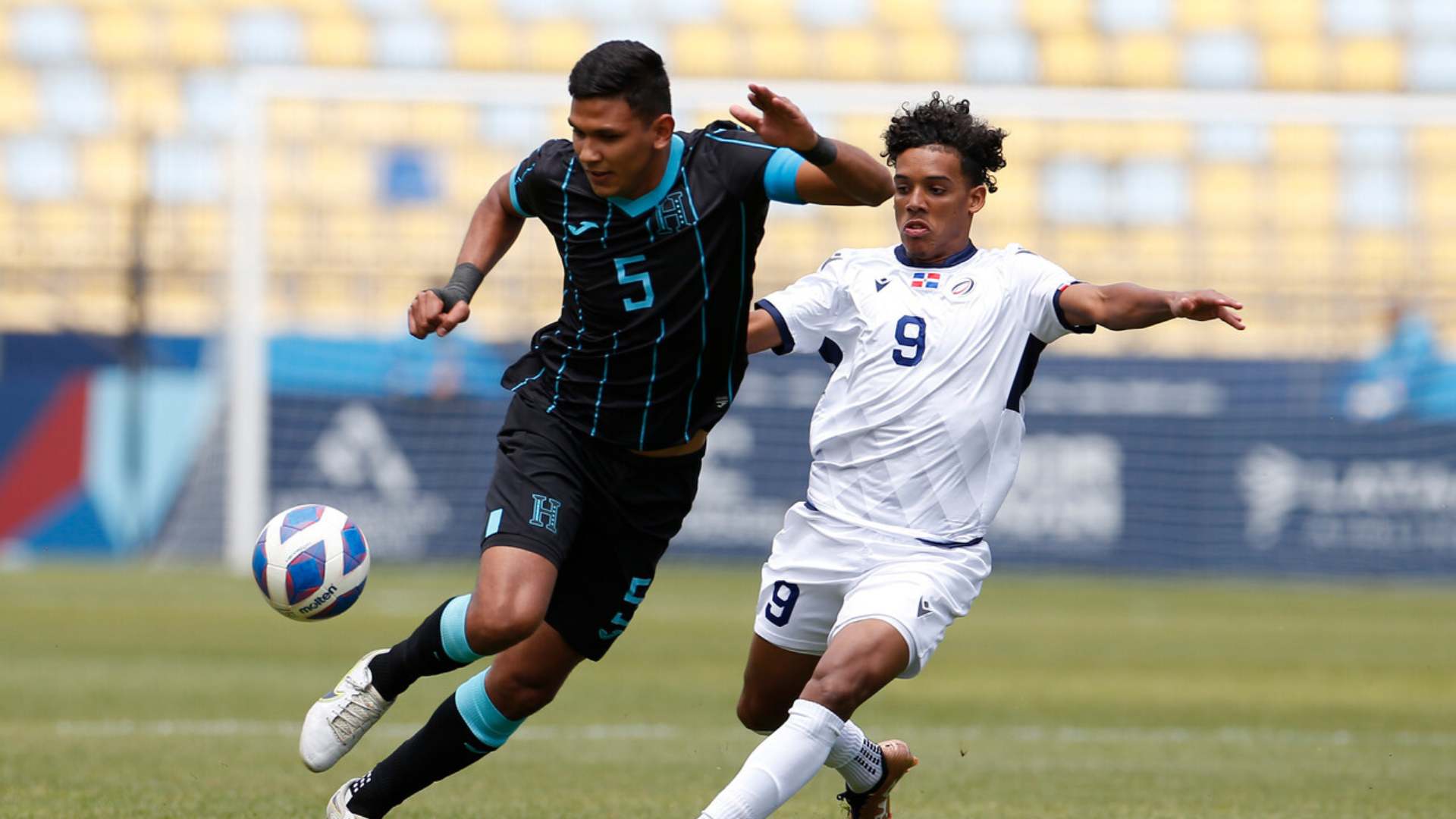 Honduras beats the Dominican Republic and finishes seventh in male's football