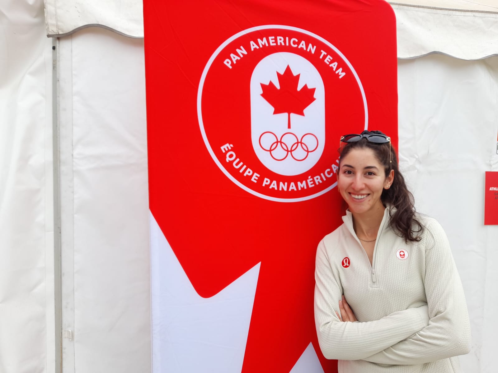 Hija de exiliados chilenos defenderá a Canadá en el vóleibol playa