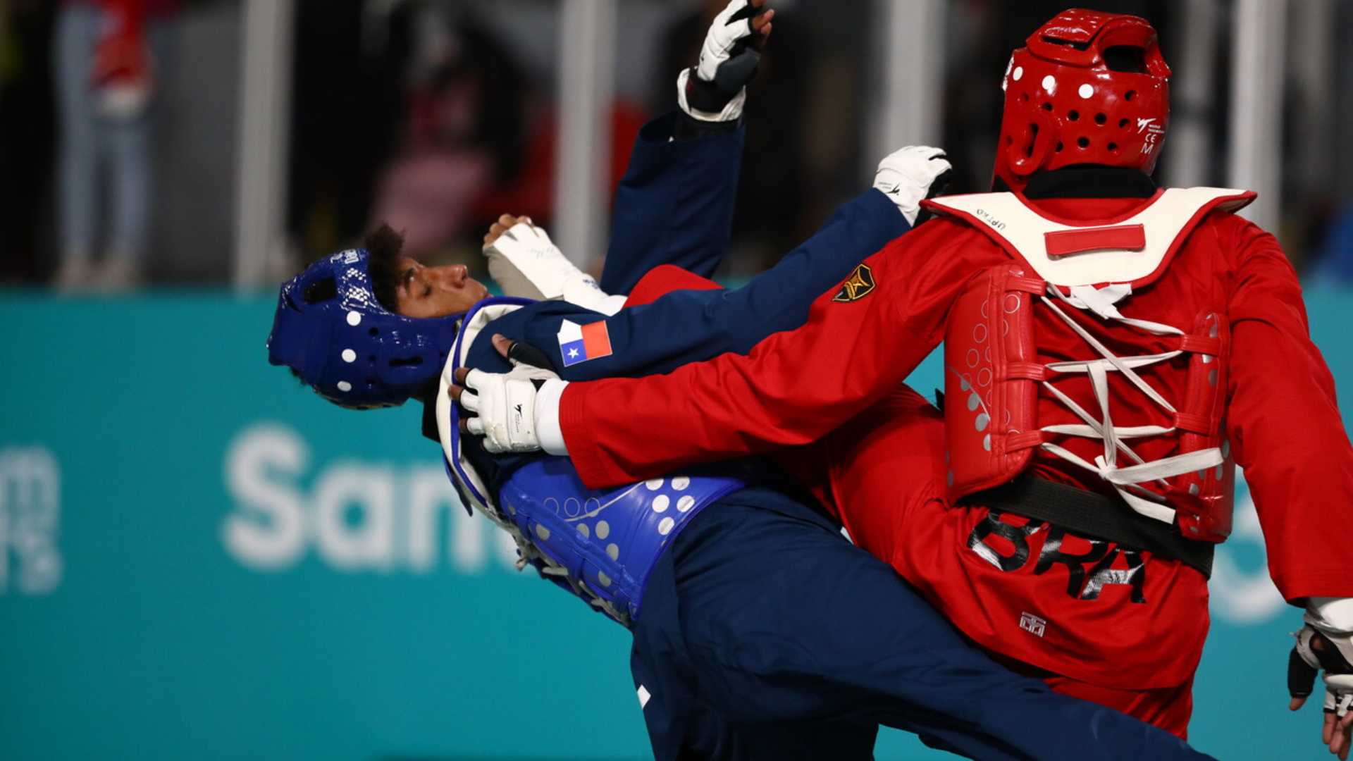Brasil se impone a Chile en la final de equipos masculinos en taekwondo kyorugi