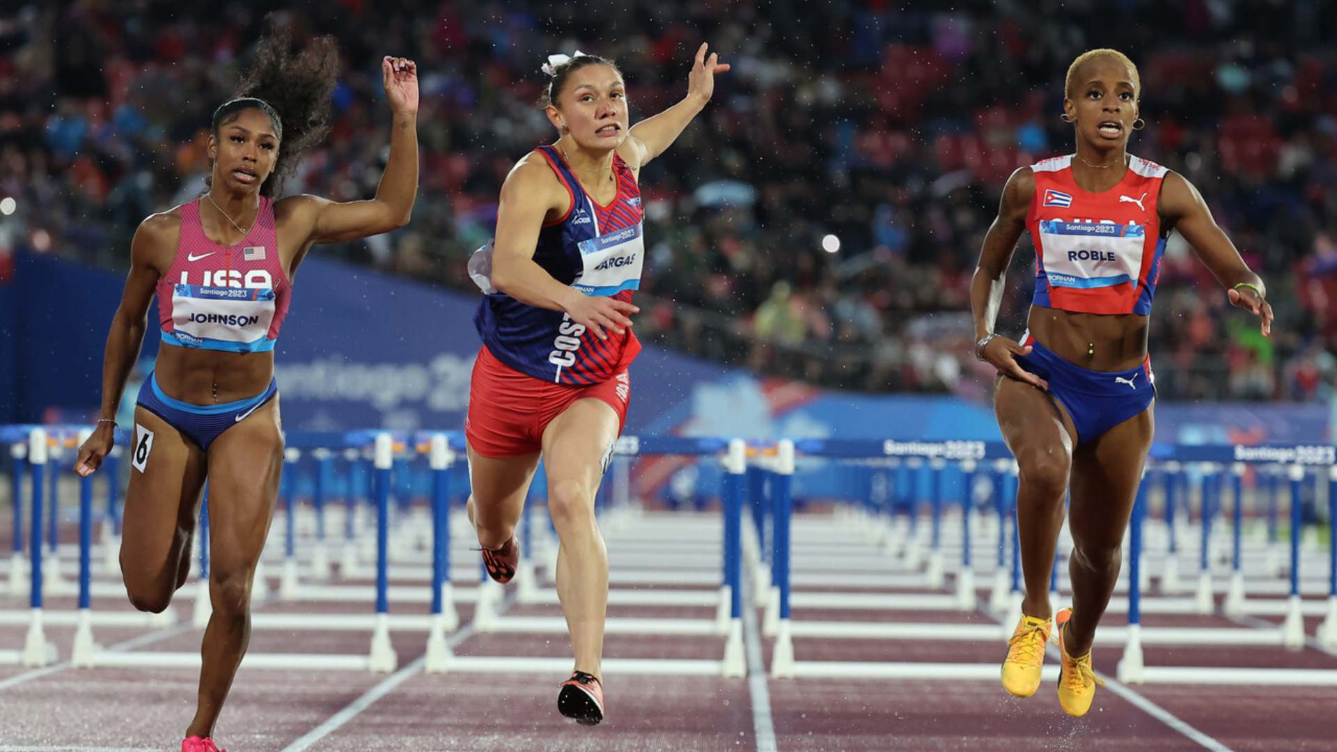 Andrea Vargas retiene los 100 metros vallas y le da el primer oro a Costa Rica