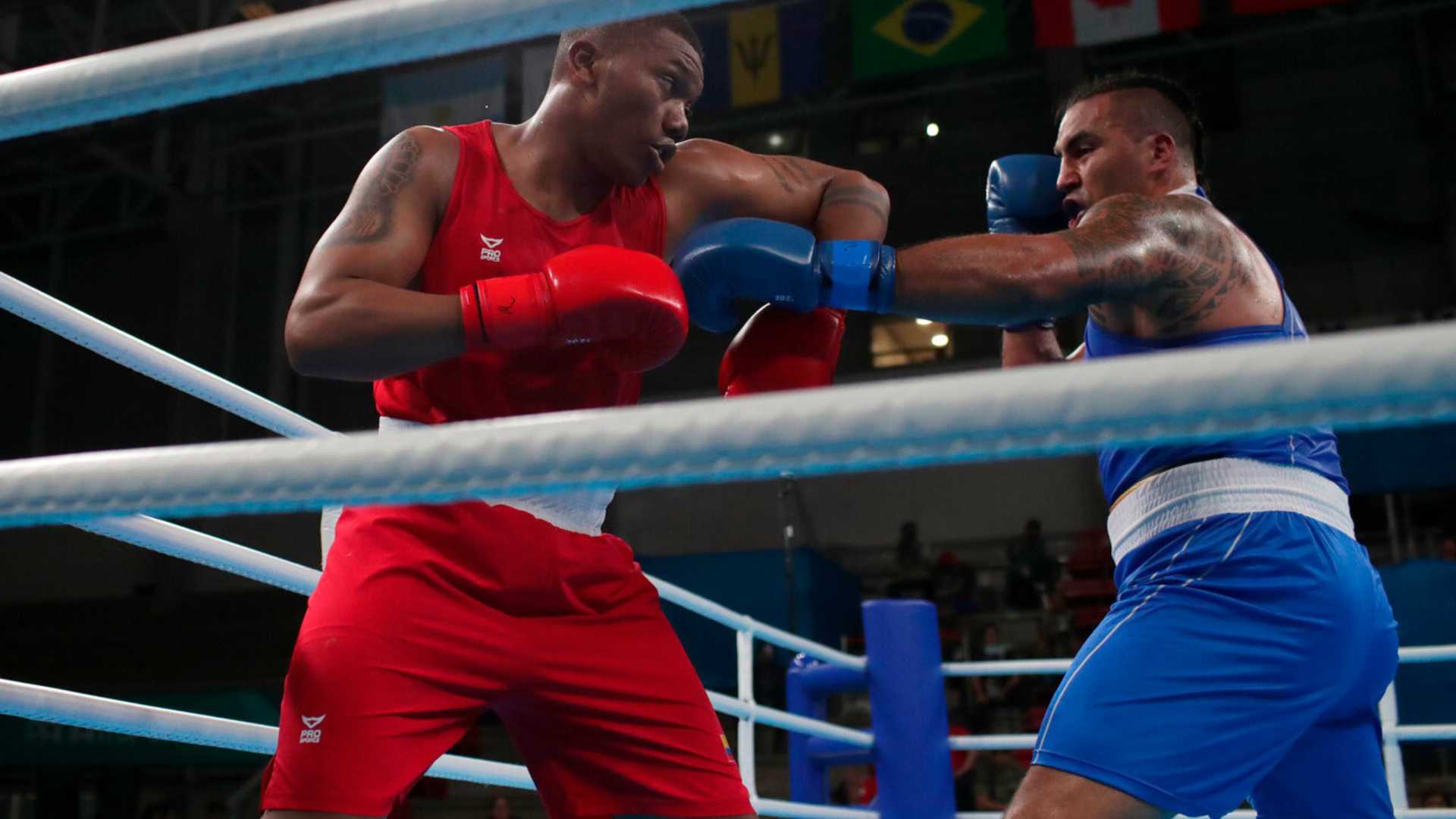 Boxing: Ecuadorian Congo Chala defeated Chilean Miguel Véliz in a split decision