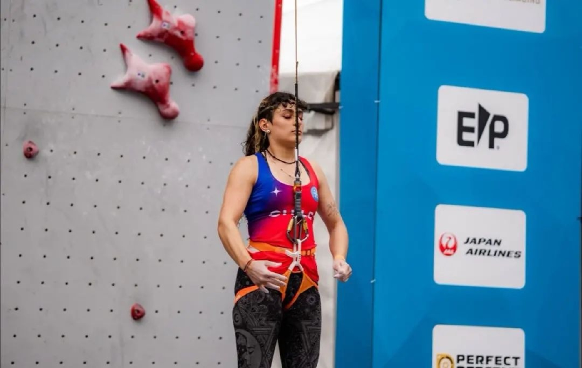 Anahi Riveros, campeona en escalada deportiva