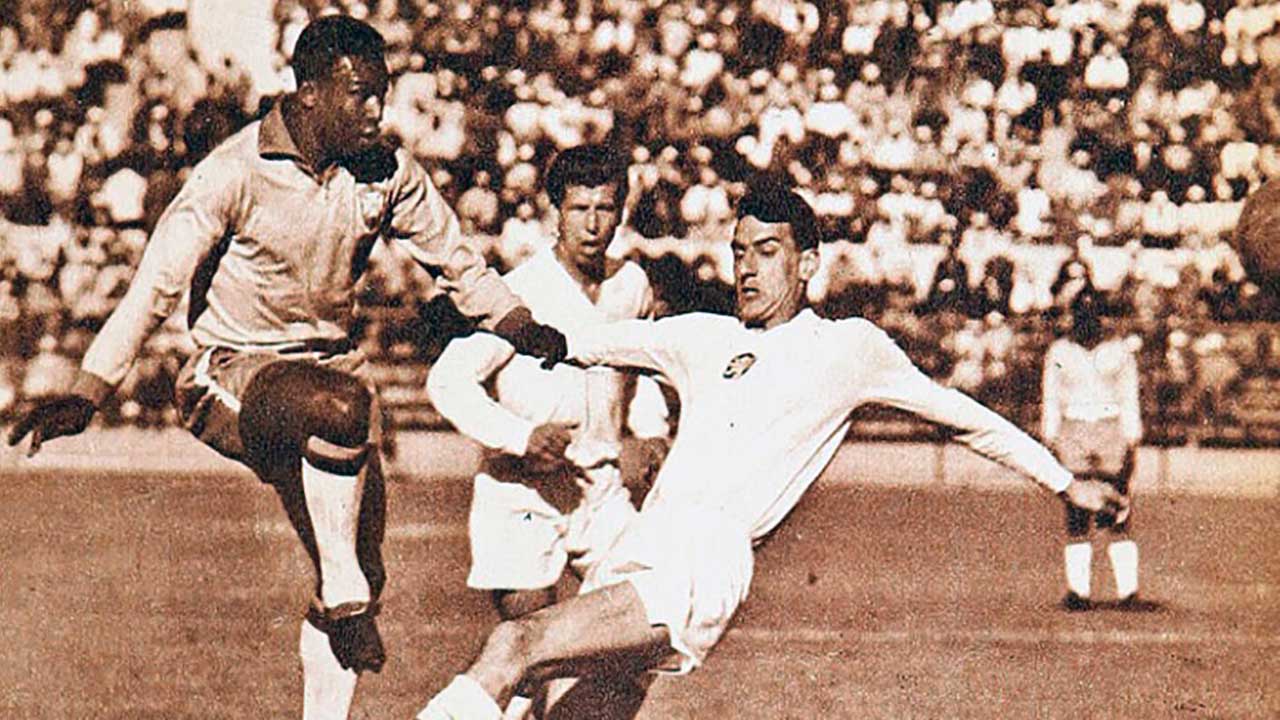 Pelé, Brazil's King Of Football, Dies At 82