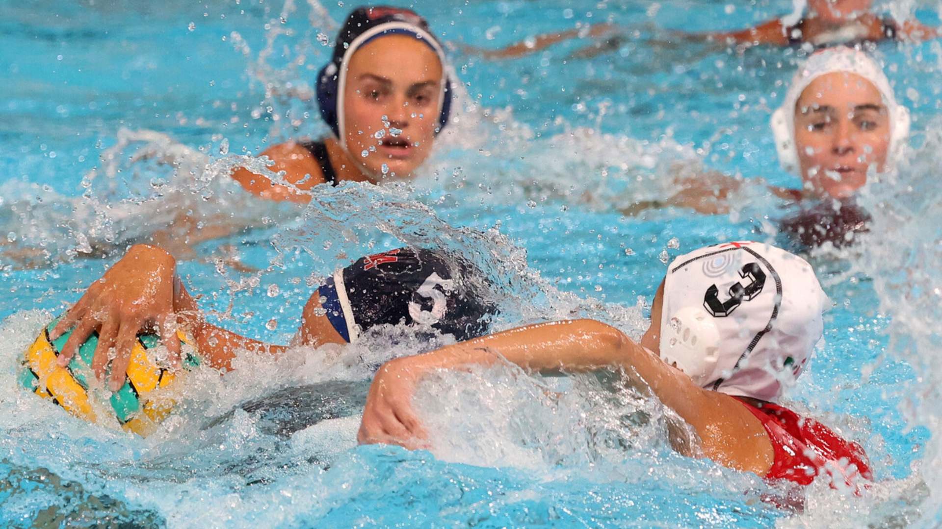Female's Water Polo: Canada and the United States advance to semifinals